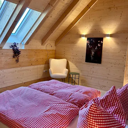 Living Timeless- Haldenhof Loft, Luxus Schwarzwald-retreat Mit Sauna Fuer Bis Zu 12 Personen