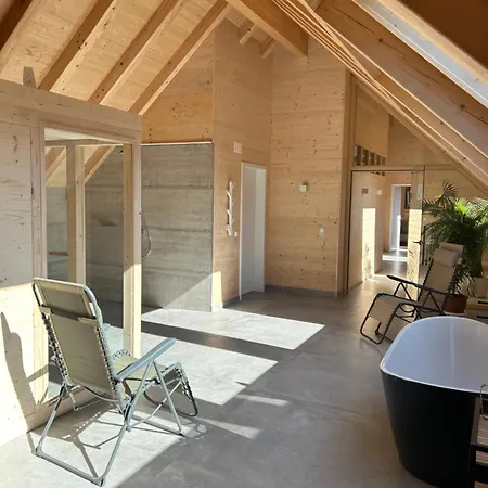 Living Timeless- Haldenhof Loft, Luxus Schwarzwald-retreat Mit Sauna Fuer Bis Zu 12 Personen Chalet *