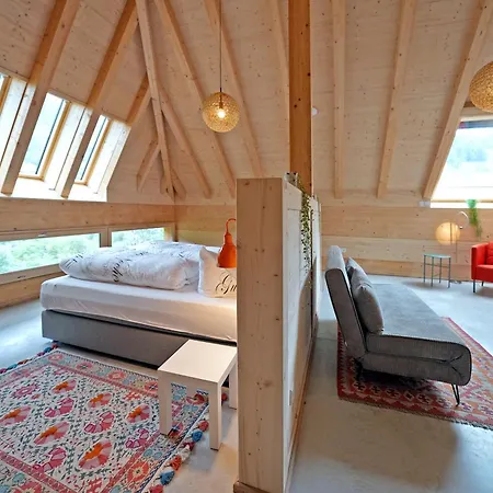 Chalet Living Timeless- Haldenhof Loft, Luxus Schwarzwald-retreat Mit Sauna Fuer Bis Zu 12 Personen Simonswald