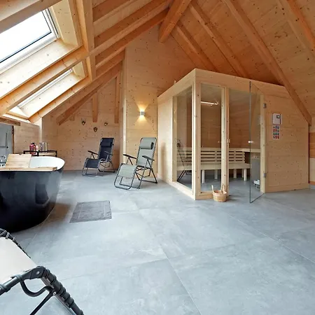 Living Timeless- Haldenhof Loft, Luxus Schwarzwald-retreat Mit Sauna Fuer Bis Zu 12 Personen Chalet