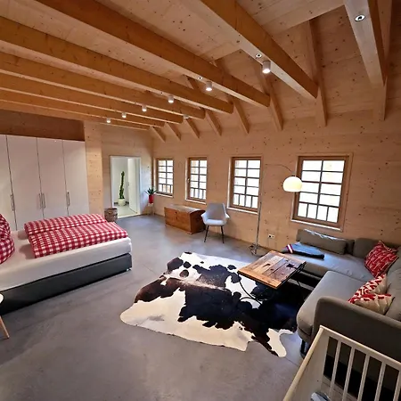 Living Timeless- Haldenhof Loft, Luxus Schwarzwald-retreat Mit Sauna Fuer Bis Zu 12 Personen Chalet