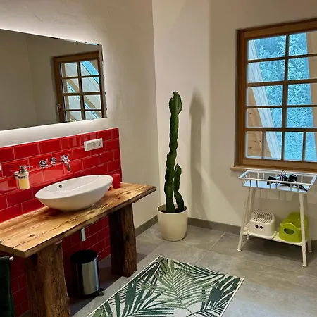 Living Timeless- Haldenhof Loft, Luxus Schwarzwald-retreat Mit Sauna Fuer Bis Zu 12 Personen Chalet Simonswald