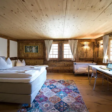 Haldenhof, Design Retreat Im Schwarzwald By Living Timeless 시몬스발드
